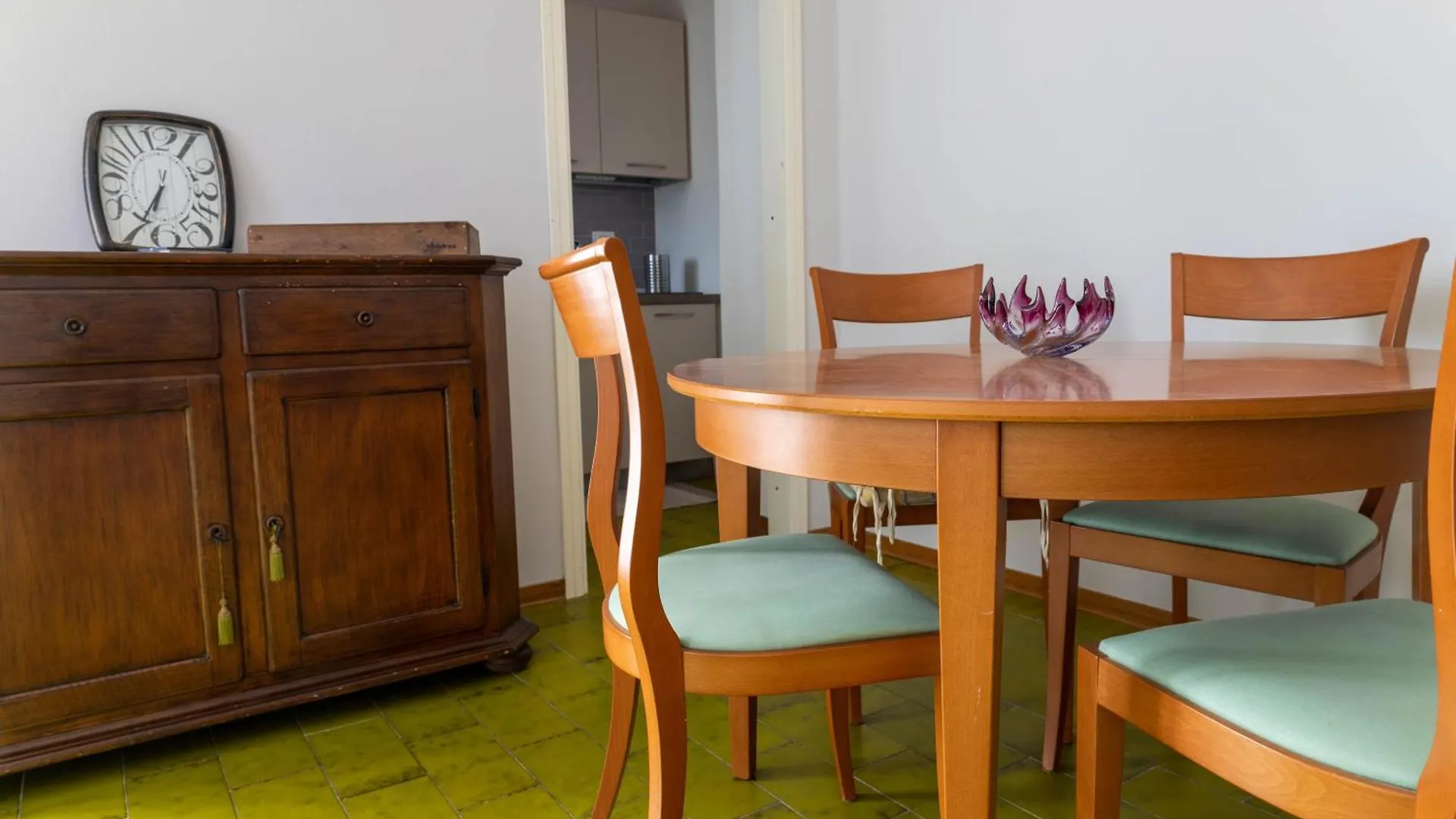 Lilly House Garden Apartment Moniga del Garda Italia