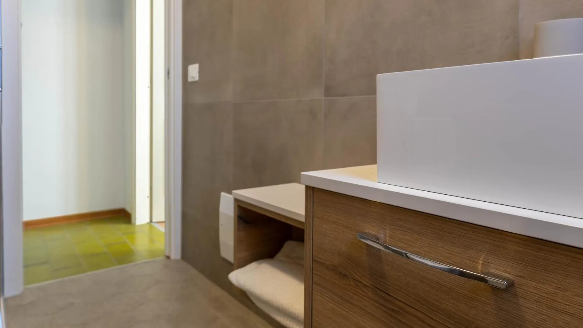 Lilly House Garden Apartment Moniga del Garda